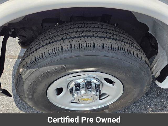 Certified 2024 Chevrolet Express 3500 LT w/ LT Preferred Equipment Group RWD image 7