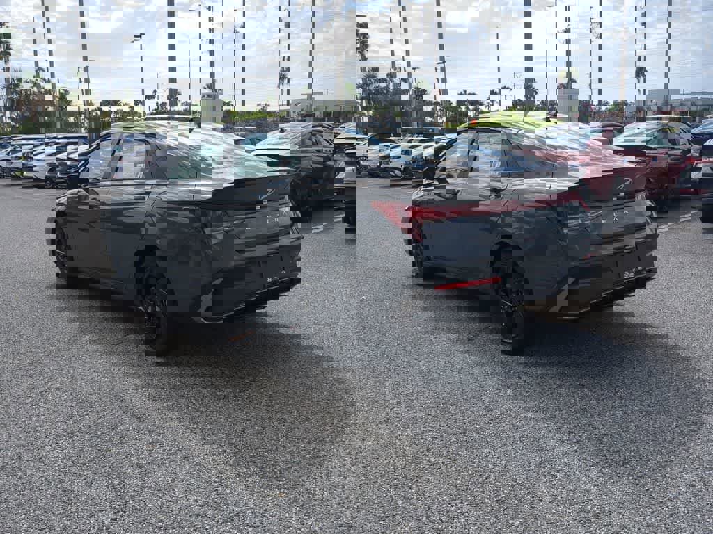 New 2026 Hyundai Elantra SEL Sport Premium image 4