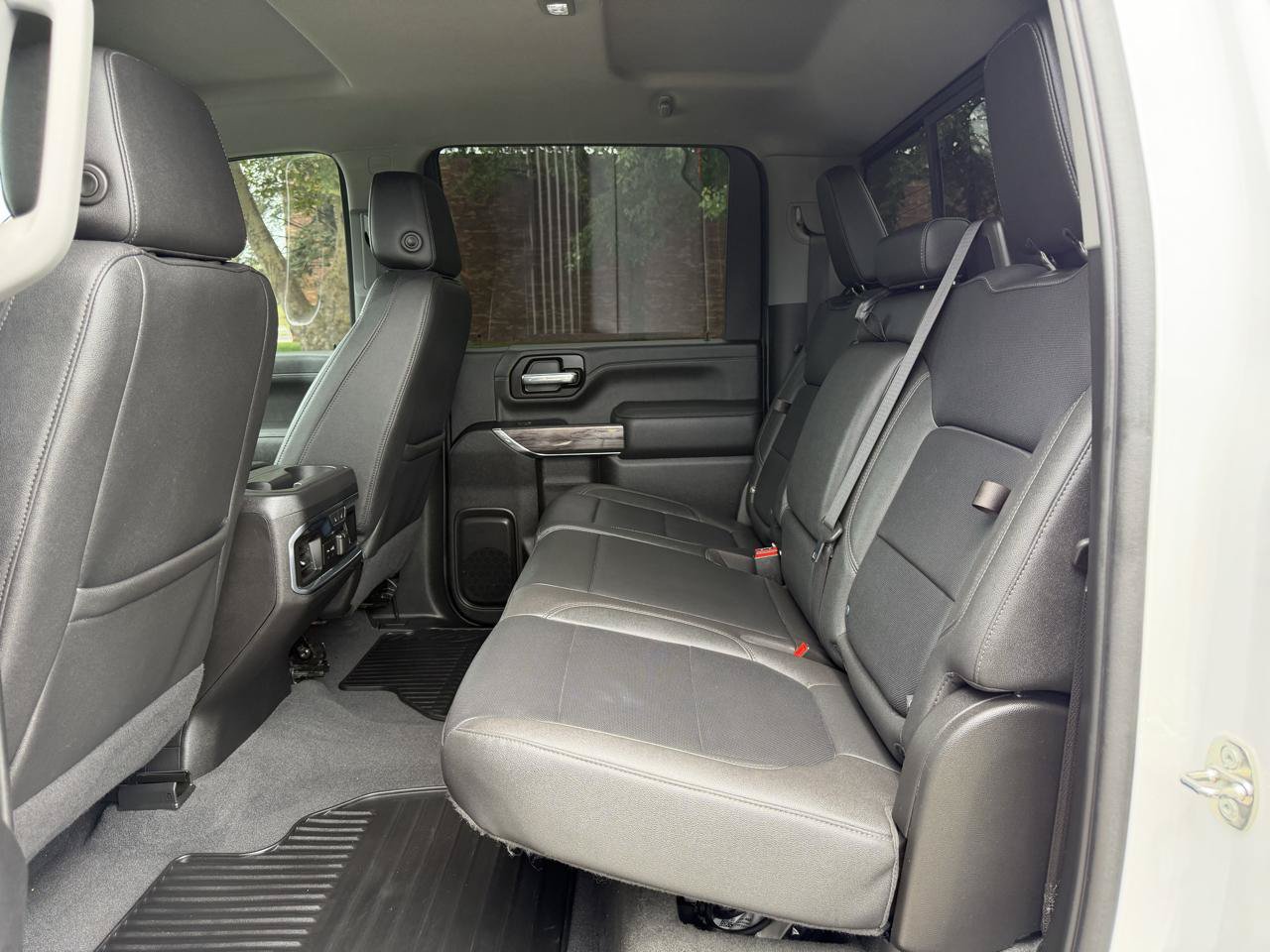 Used 2023 Chevrolet Silverado 2500 LTZ w/ LTZ Plus Package AWD/4WD image 33