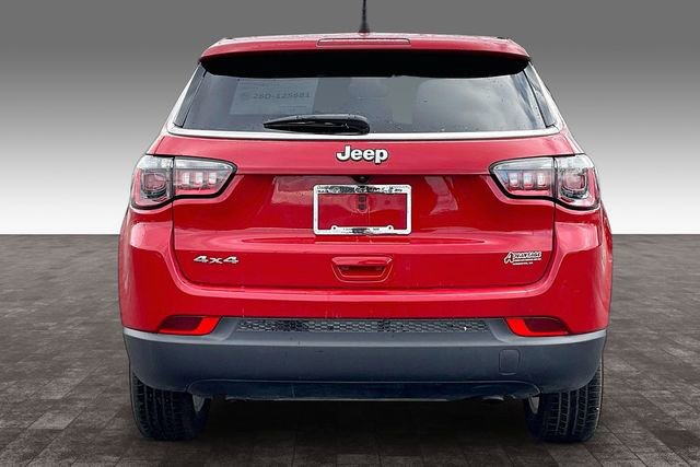Used 2023 Jeep Compass Sport AWD/4WD image 4