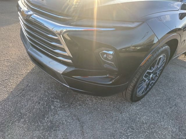 Used 2023 Chevrolet Blazer Premier w/ Enhanced Convenience Package image 9