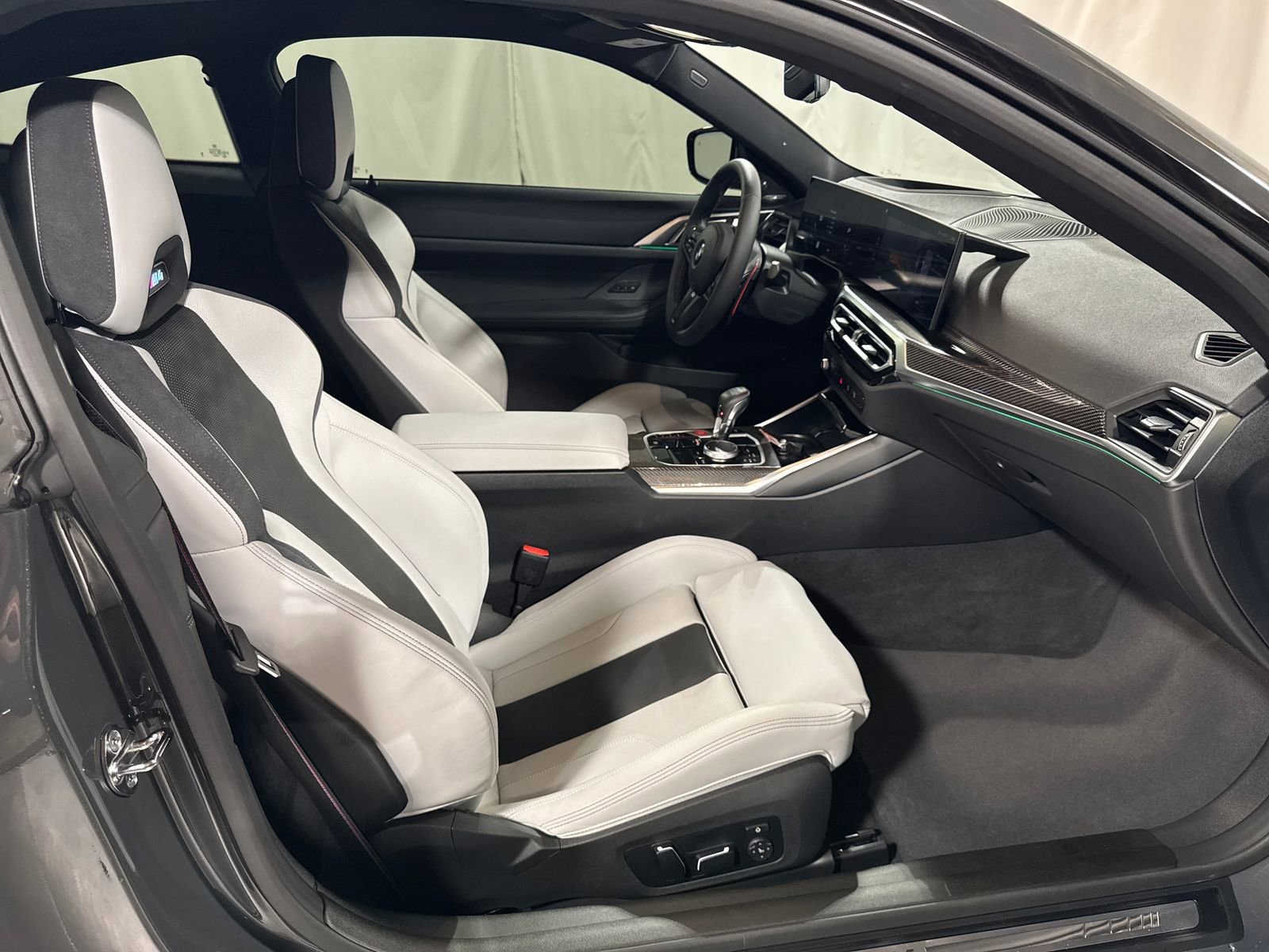 Used 2024 BMW M4 xDrive Competition w/ M Driver's Package AWD/4WD image 28