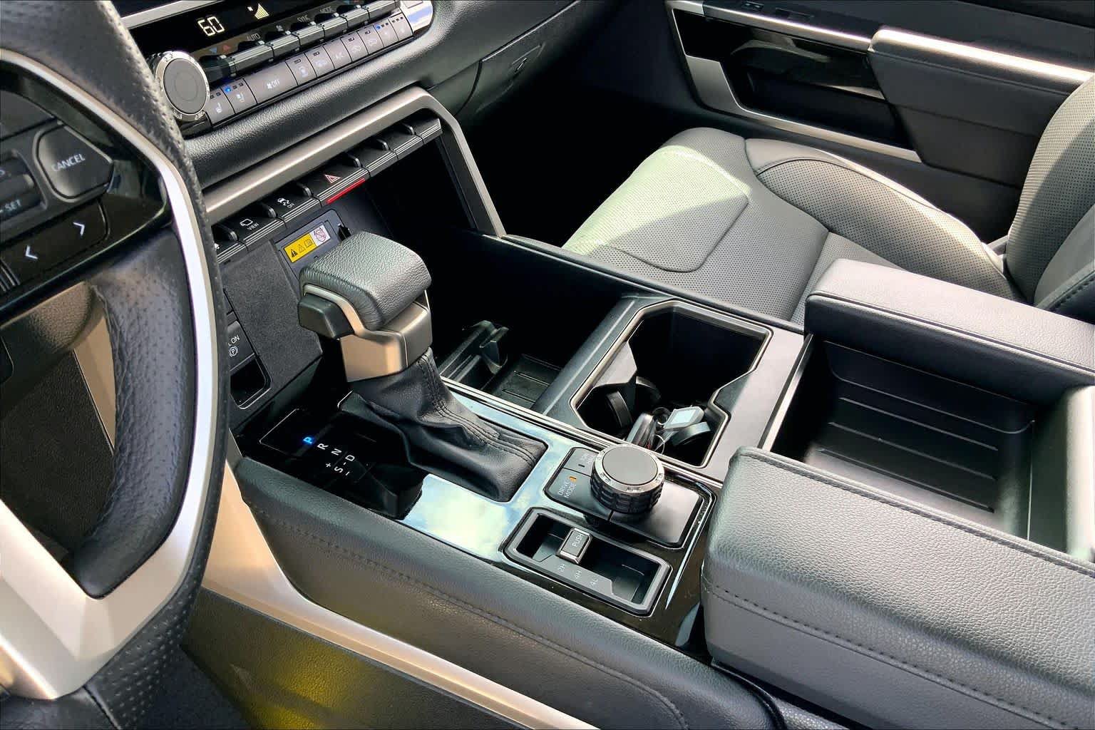 Used 2023 Toyota Tundra Limited AWD/4WD image 17