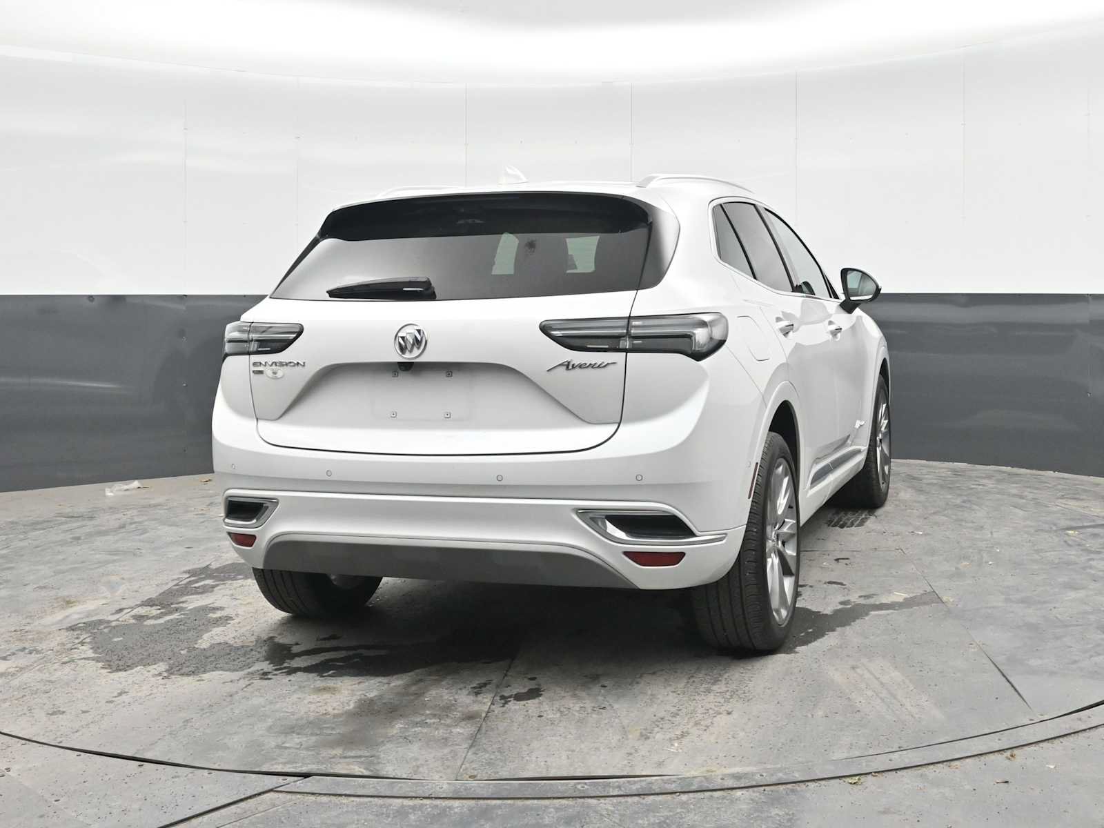 Used 2023 Buick Envision Avenir AWD/4WD image 10