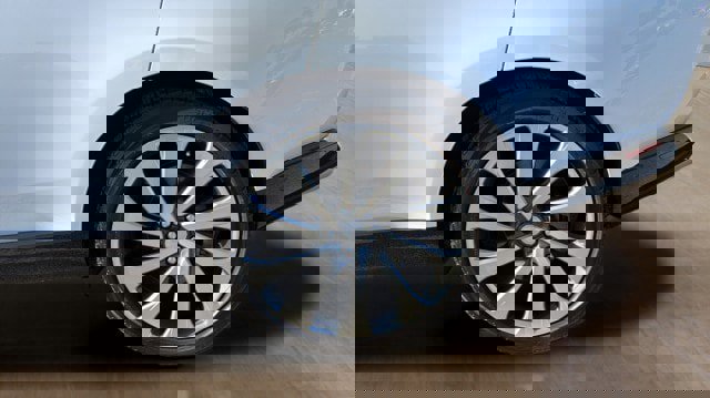 Used 2023 Land Rover Range Rover Long Wheelbase SE image 17