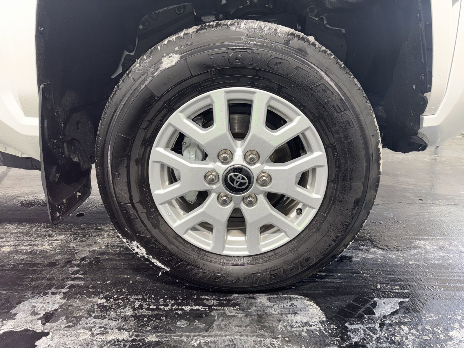 Used 2025 Toyota Tacoma SR image 9