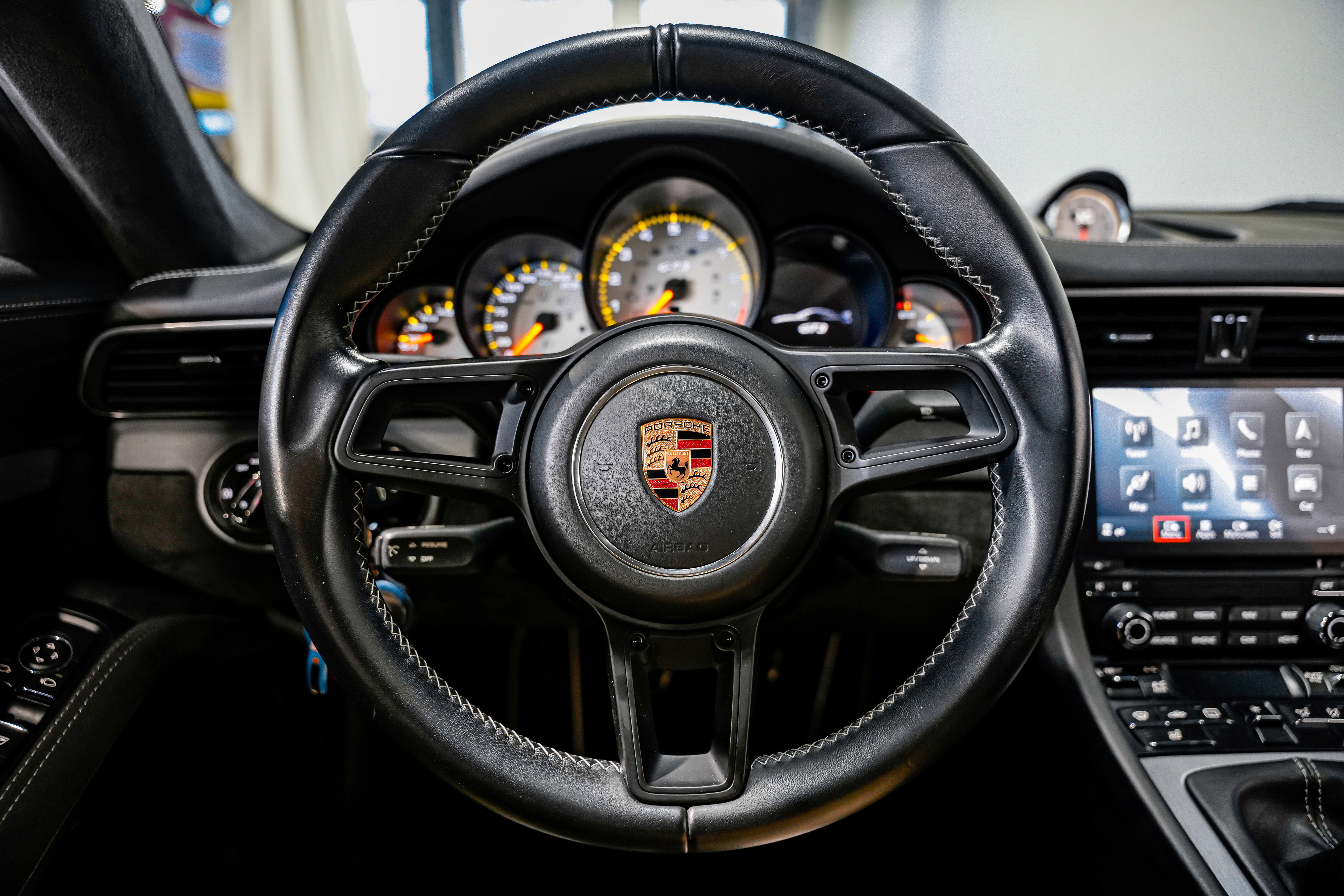 Used 2018 Porsche 911 GT3 image 10