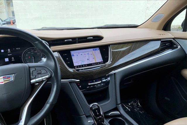 Used 2022 Cadillac XT6 Sport w/ Platinum Package AWD/4WD image 5