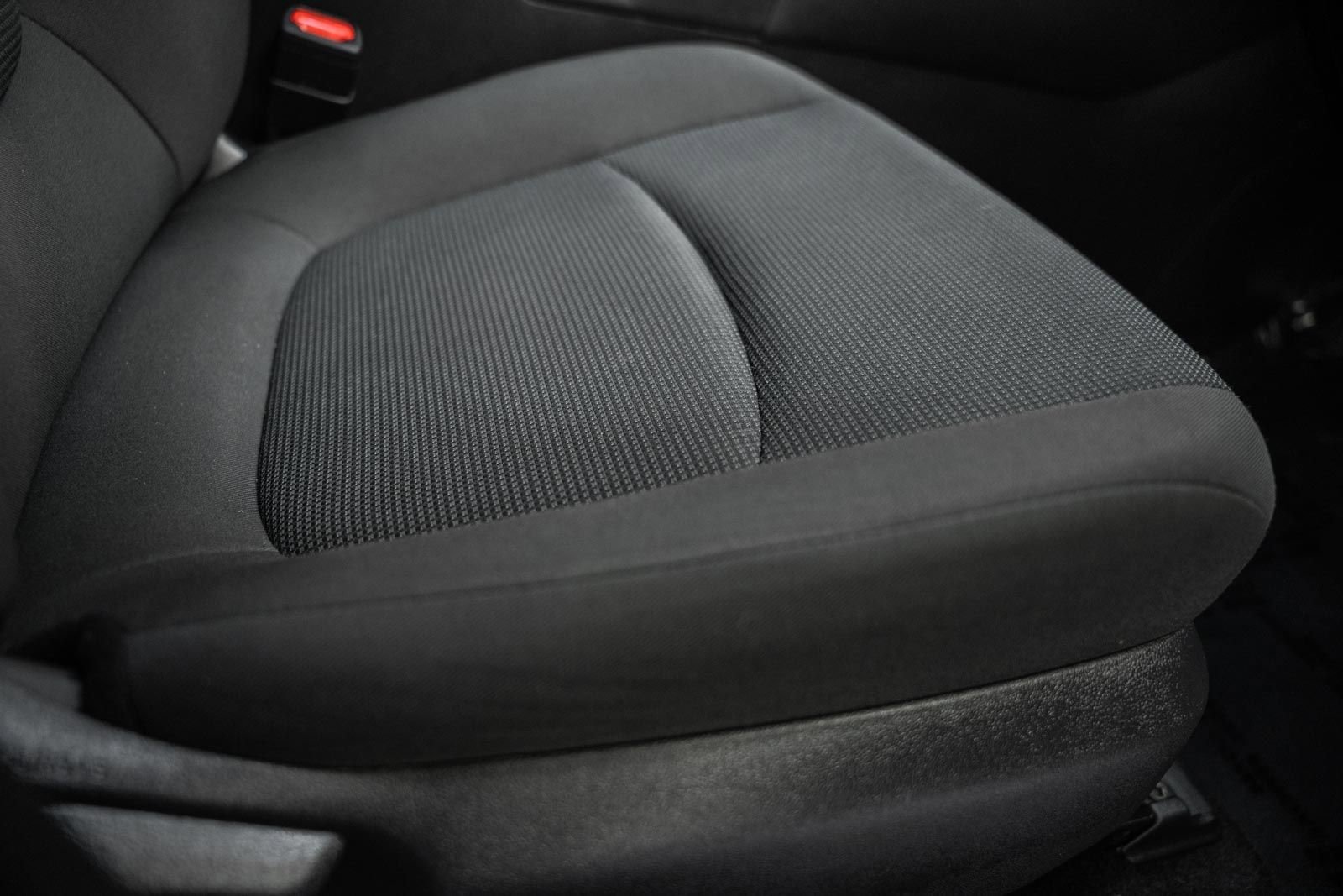 Used 2021 Toyota RAV4 LE image 36