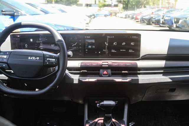 Certified 2025 Kia K4 GT-Line Turbo FWD image 12