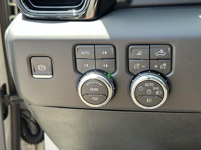 New 2026 GMC Sierra 2500 AT4 w/ AT4 Premium Plus Package AWD/4WD image 16
