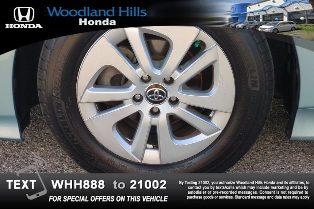 Used 2017 Toyota Prius Two w/ Carpet Mat Package FWD image 25