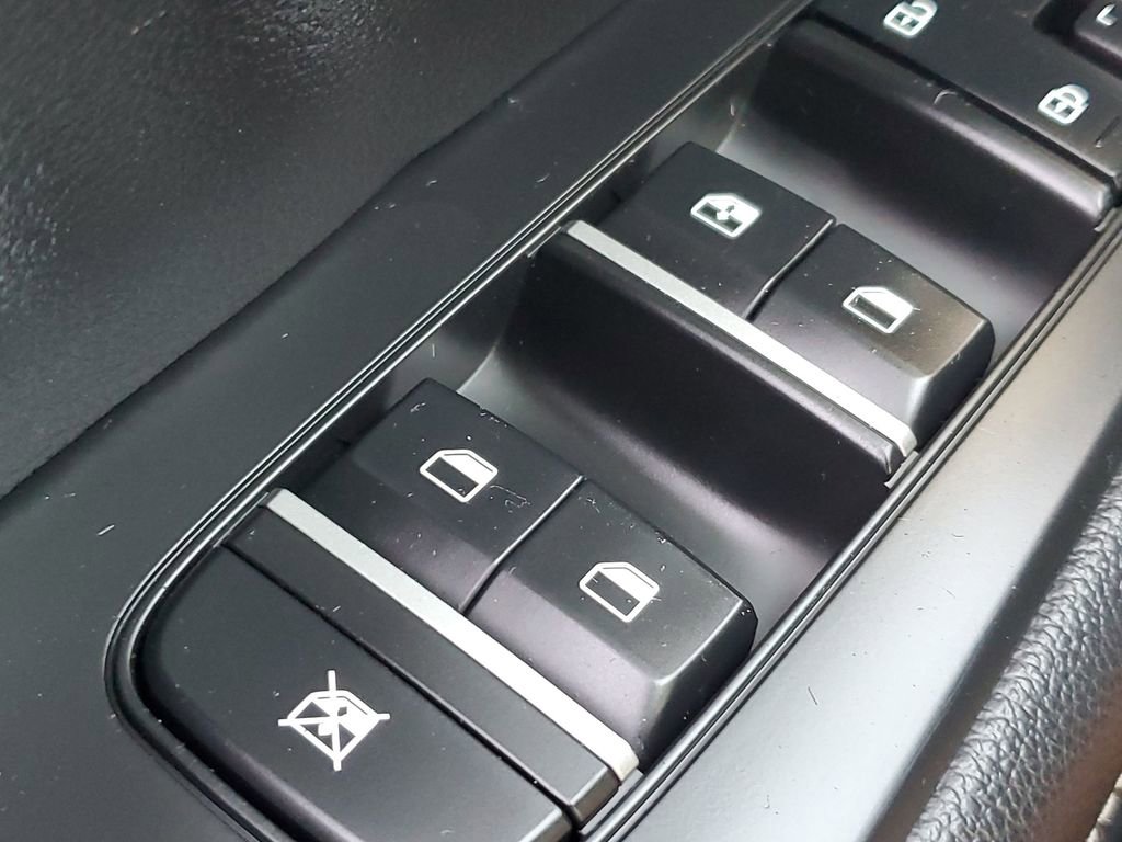 Used 2023 Kia Forte GT-Line w/ GT-Line Technology Package image 32