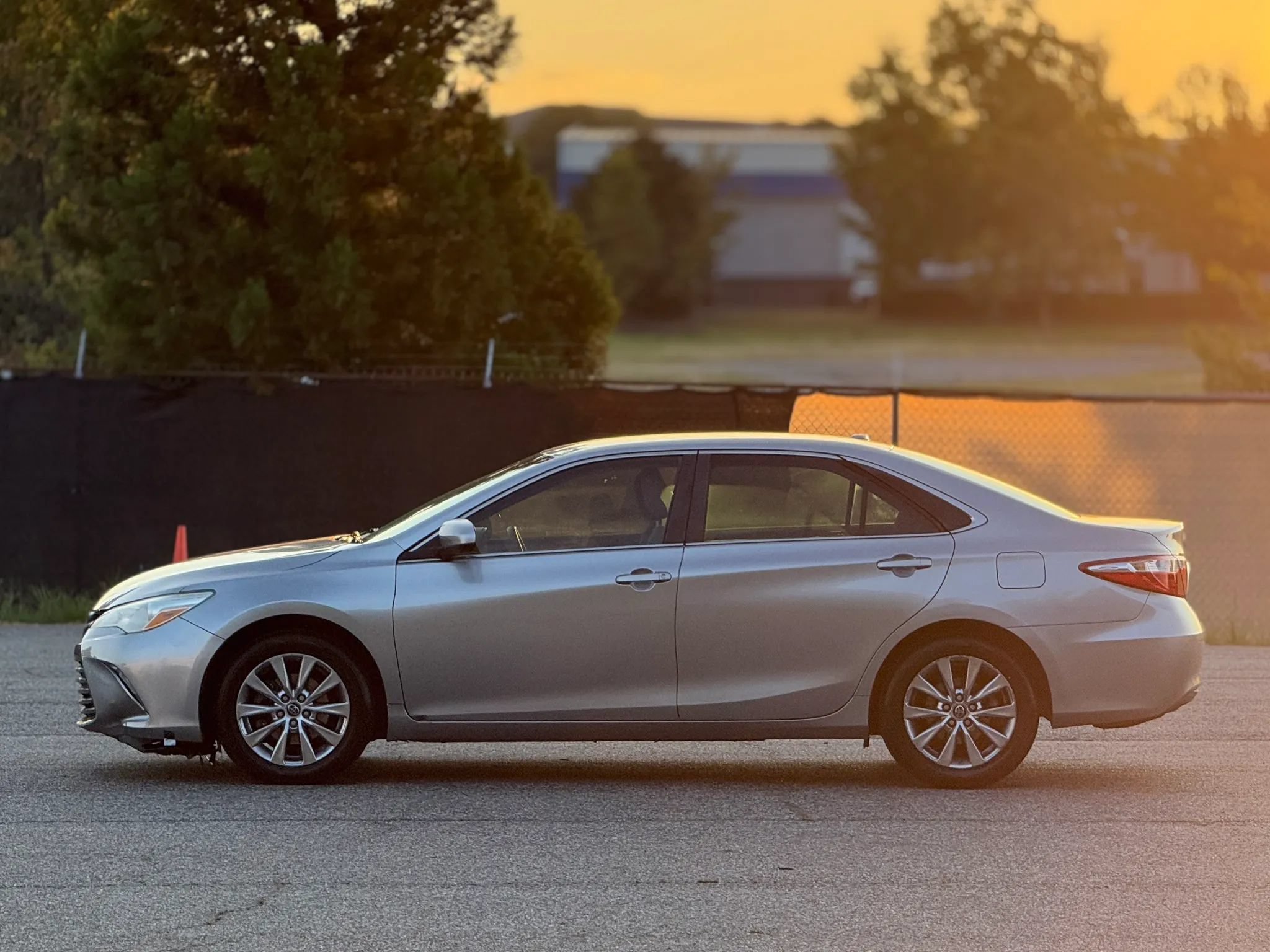 Used 2015 Toyota Camry XLE FWD image 8