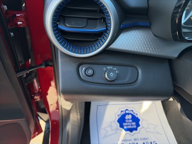 New 2026 Chevrolet Trax LS w/ LS Convenience Package image 19