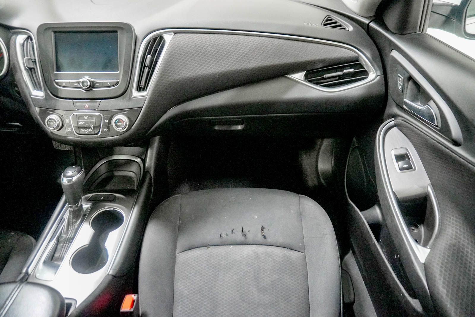 Used 2016 Chevrolet Malibu LT FWD image 25