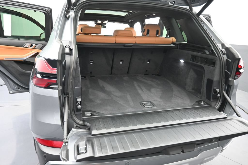 New 2026 BMW X5 xDrive40i AWD/4WD image 18
