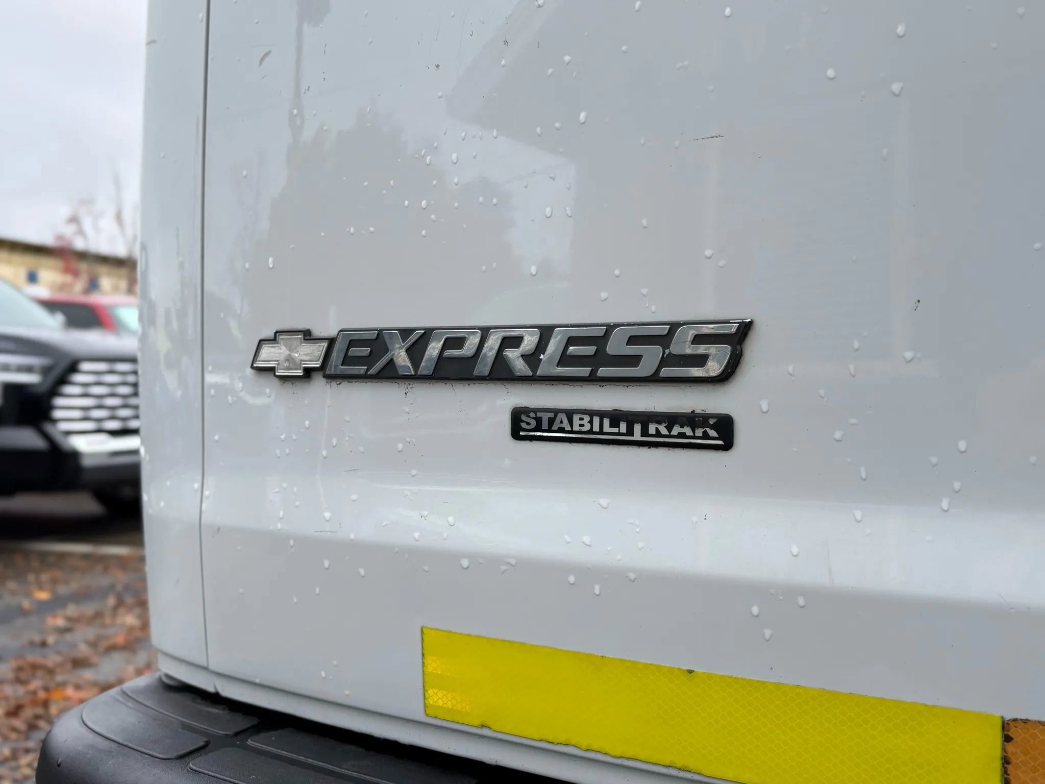 Used 2013 Chevrolet Express 2500 Van 3D image 18