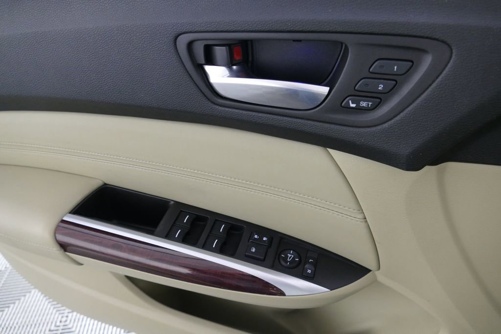 Used 2017 Acura TLX V6 SH-AWD w/ Technology Pkg image 20