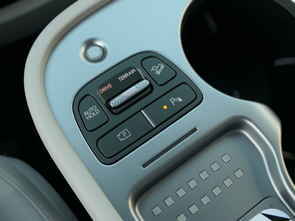 New 2026 Hyundai Ioniq 9 Calligraphy w/ Tow & Go Package image 14