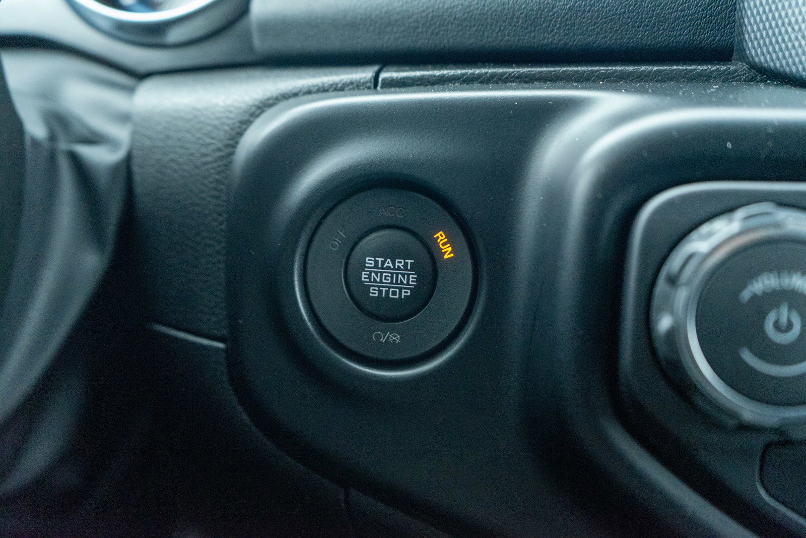 Used 2022 Jeep Wrangler Unlimited Sahara w/ Cold Weather Group image 22