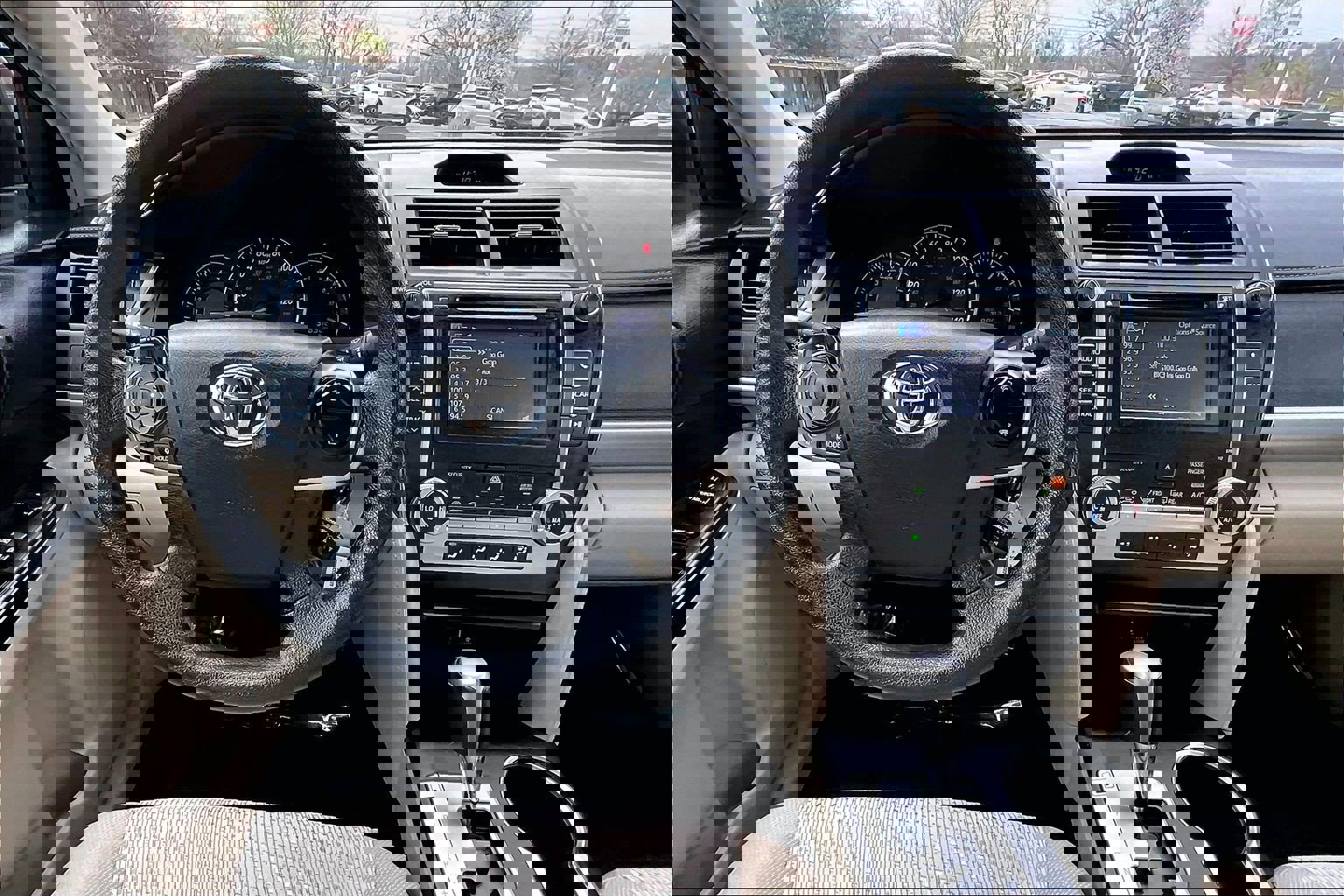 Used 2012 Toyota Camry LE image 5