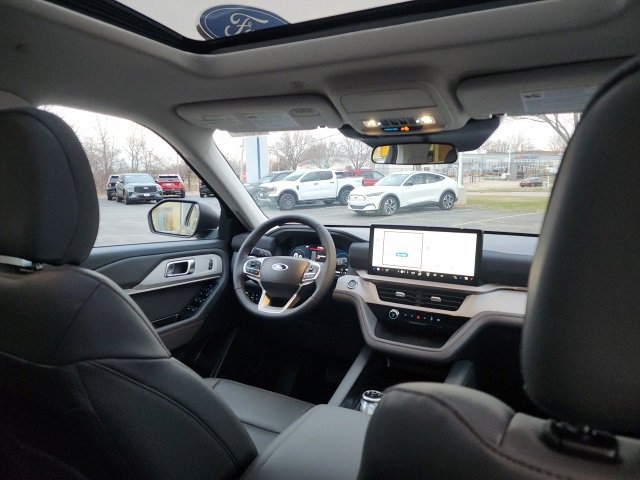 New 2025 Ford Explorer Active w/ Active Comfort Package image 25
