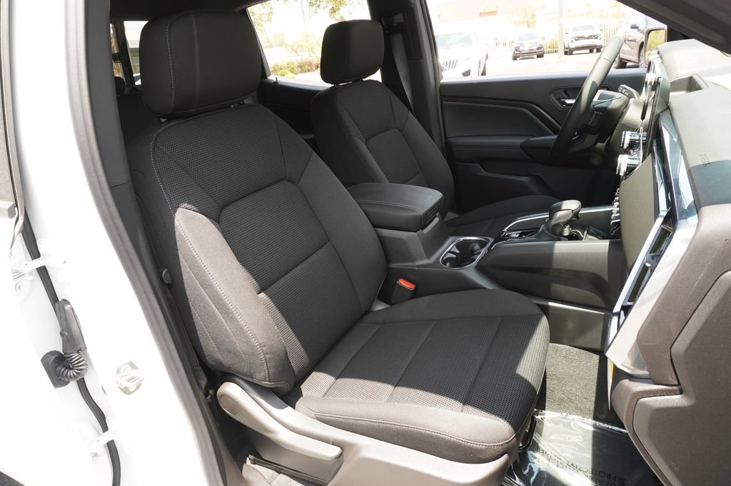 New 2026 GMC Canyon Elevation w/ Convenience Package RWD image 13