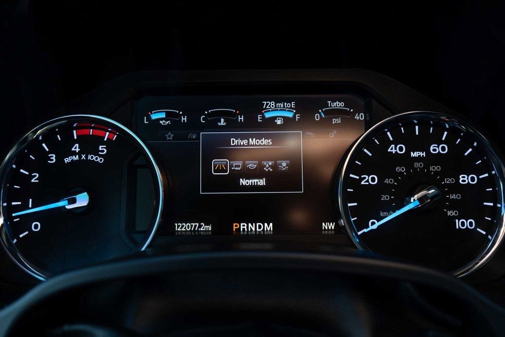 Used 2022 Ford F250 Lariat w/ Lariat Value Package image 25