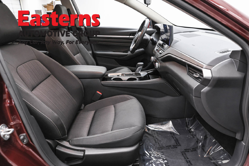 Used 2023 Nissan Altima 2.5 SV w/ SV Premium Package FWD image 27
