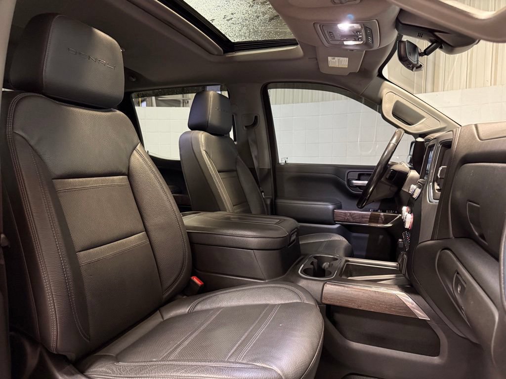 Used 2021 GMC Sierra 1500 Denali w/ Denali Ultimate Package AWD/4WD image 23