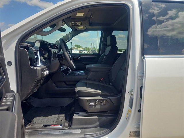 New 2025 GMC Sierra 3500 Denali w/ Denali Reserve Package image 10