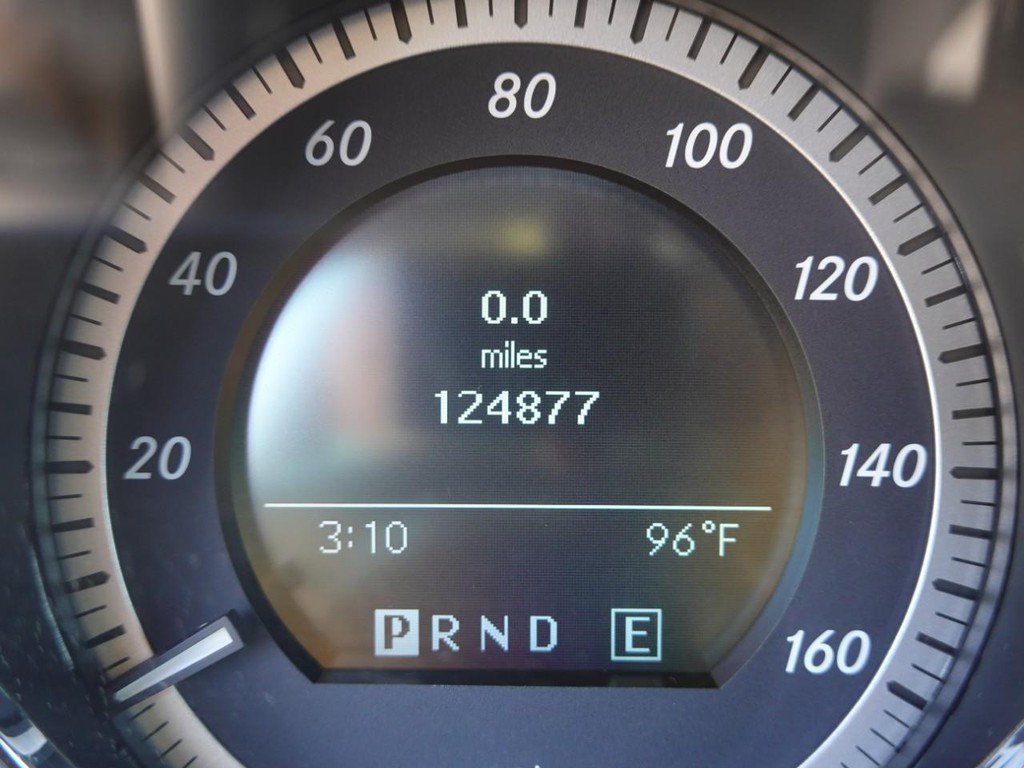 Used 2011 Mercedes-Benz C 300 Sedan image 12