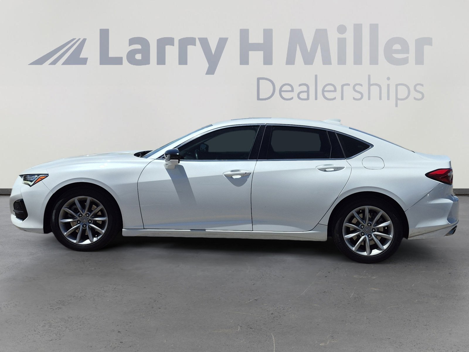 Used 2021 Acura TLX FWD image 2