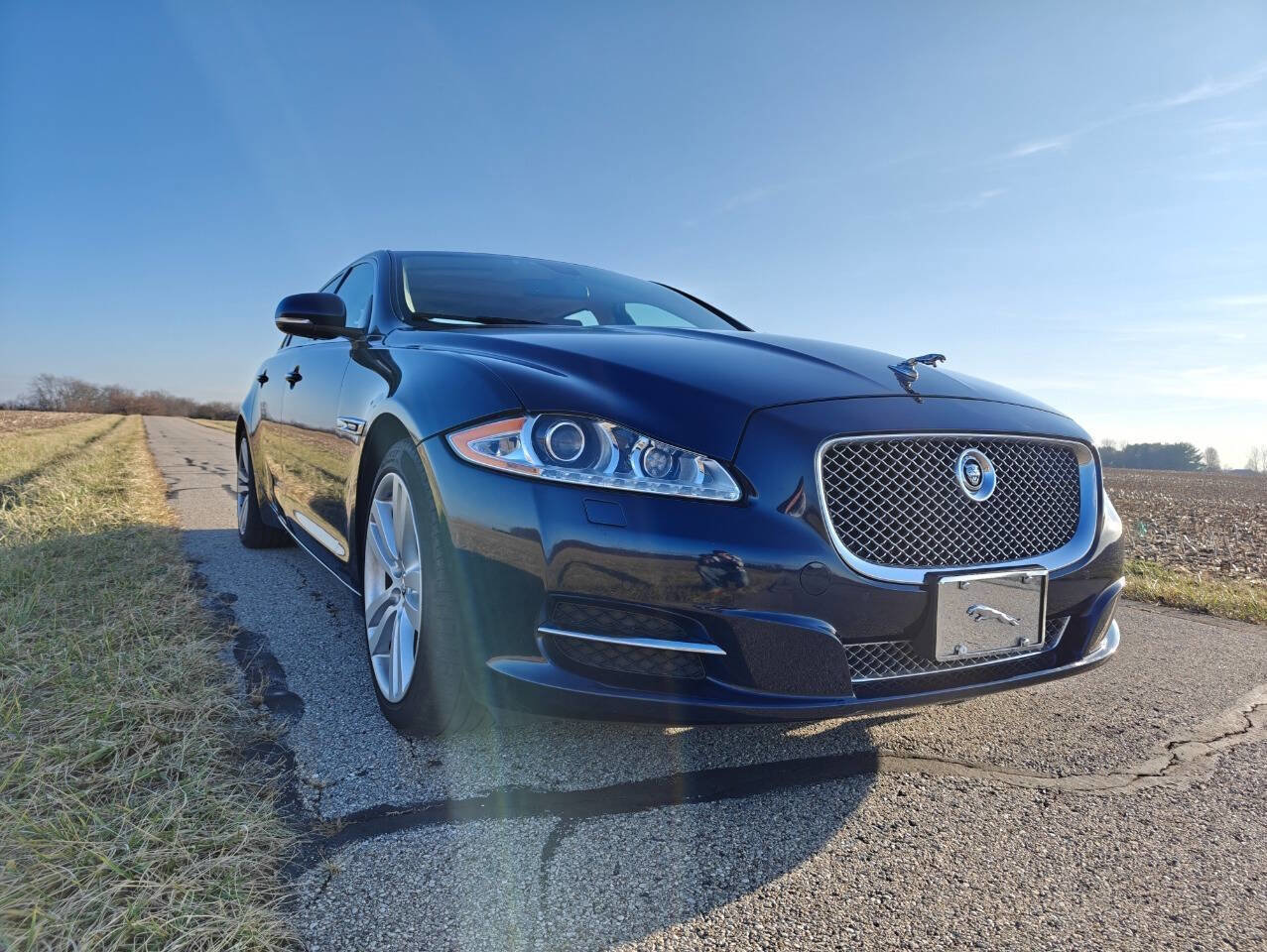 Used 2012 Jaguar XJ L image 16