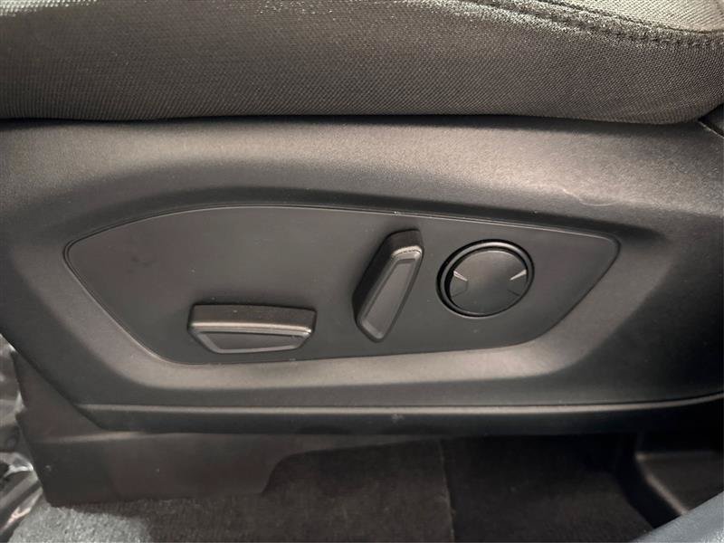 Used 2022 Ford Explorer XLT AWD/4WD image 19
