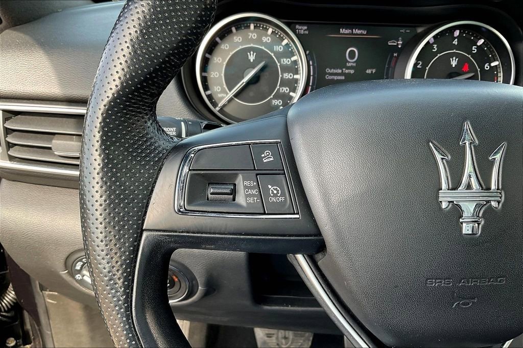 Used 2022 Maserati Levante GT image 11