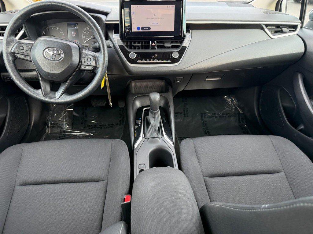 Used 2025 Toyota Corolla LE FWD image 13