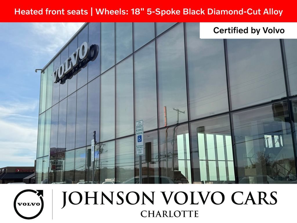 Used 2025 Volvo V60 B5 Cross Country Plus image 10