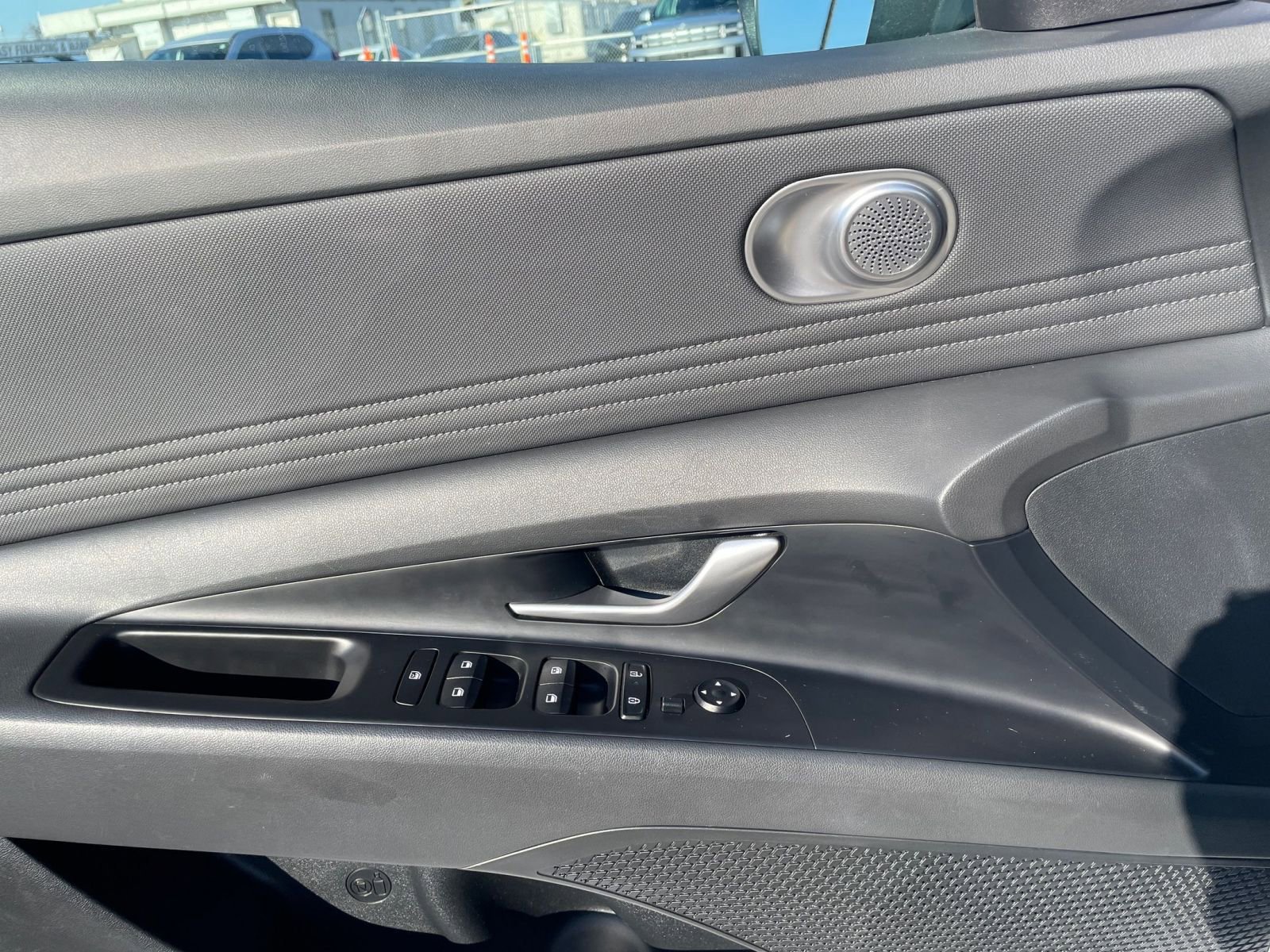 Used 2025 Hyundai Elantra SEL image 20