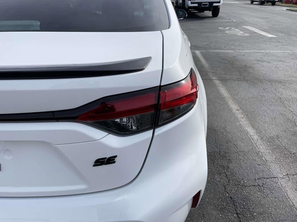 Used 2024 Toyota Corolla Sedan w/ SE Convenience Package image 18