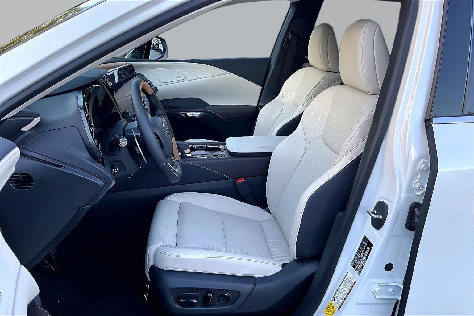 New 2026 Lexus RX 450h AWD w/ Convenience Package image 18