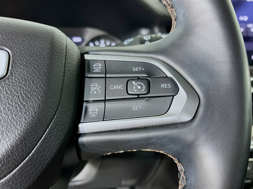 Used 2022 Jeep Compass Limited AWD/4WD image 17