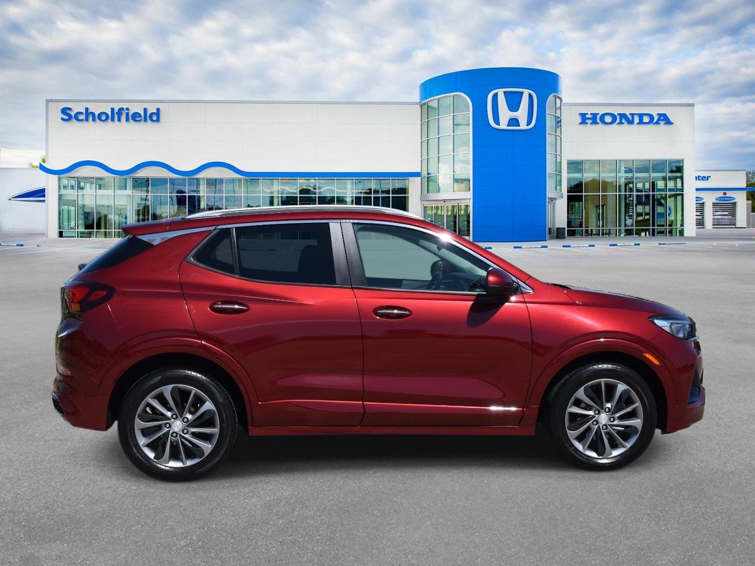 Used 2023 Buick Encore GX Select w/ Sport Touring Package FWD image 2