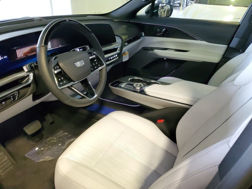 New 2025 Cadillac Lyriq Sport image 15