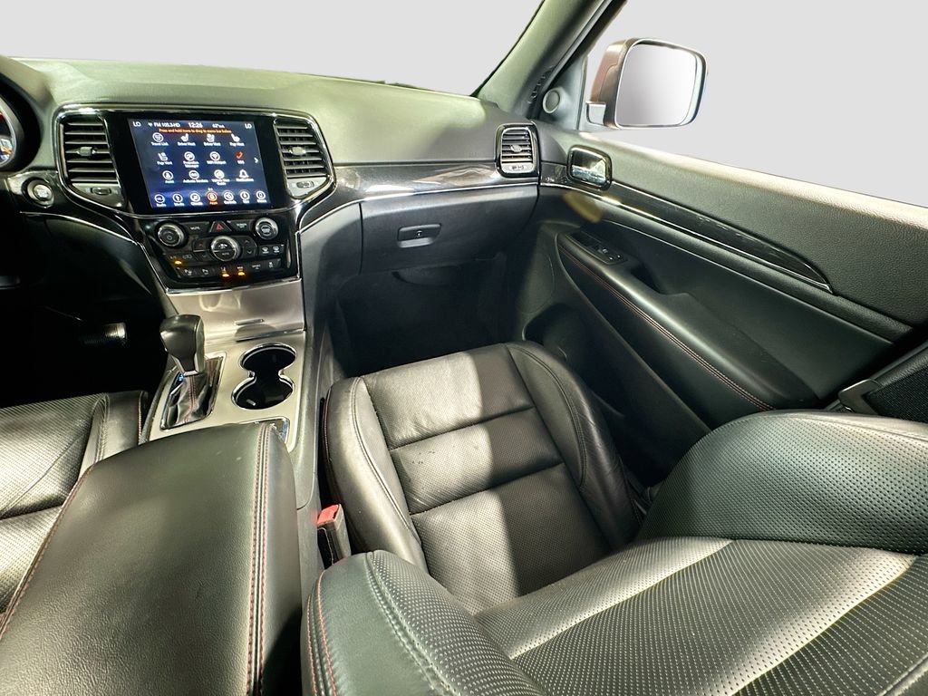 Used 2019 Jeep Grand Cherokee Trailhawk w/ Trailhawk Luxury Group AWD/4WD image 18