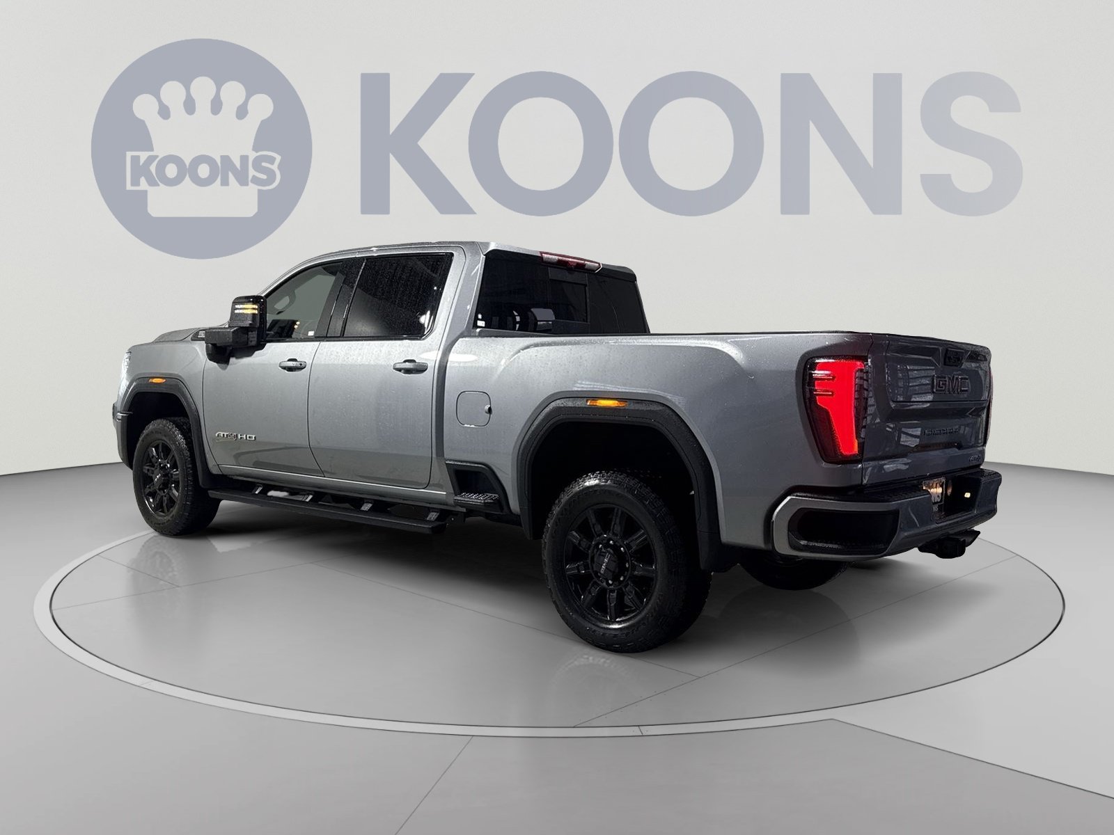 Used 2025 GMC Sierra 2500 AT4 w/ AT4 Preferred Package AWD/4WD image 8