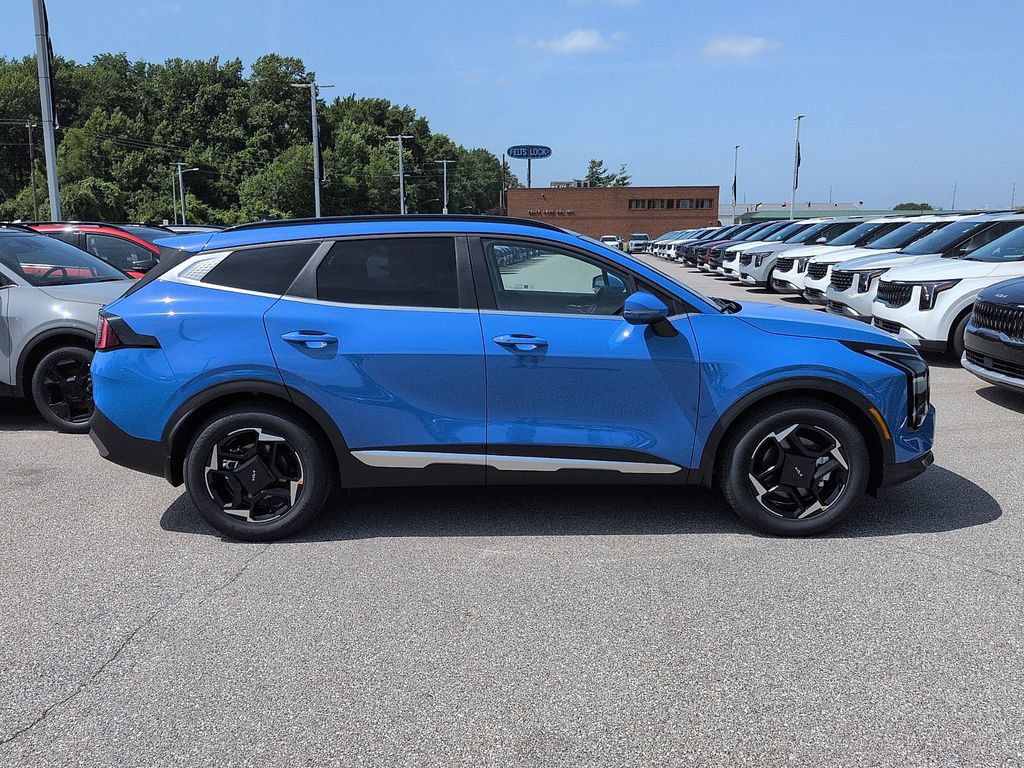 New 2026 Kia Sportage EX FWD image 2