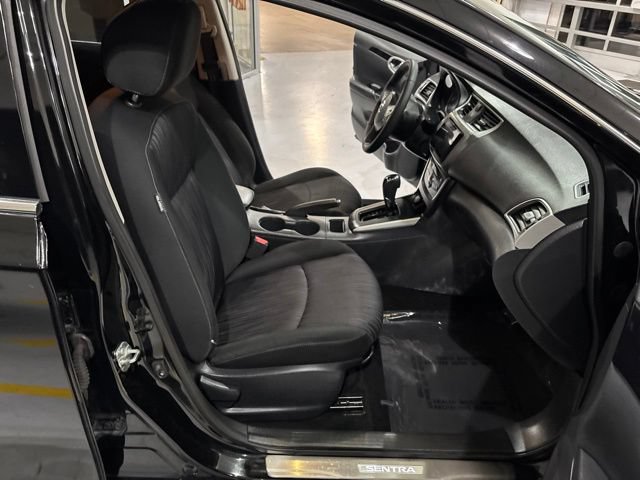 Used 2019 Nissan Sentra SV FWD image 34