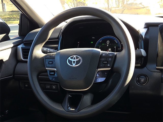Used 2025 Toyota Camry LE image 14